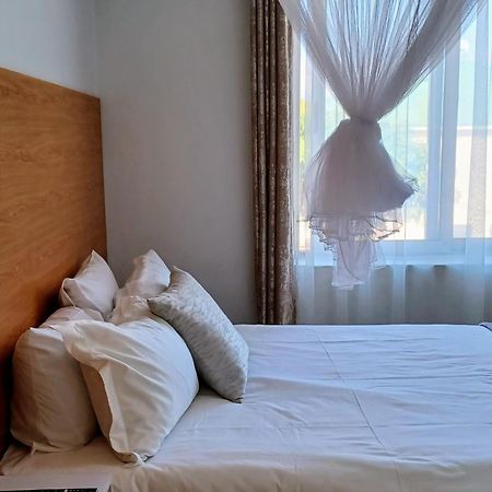 Divine Heights Bed And Breakfast Lilongwe Area 43 エクステリア 写真