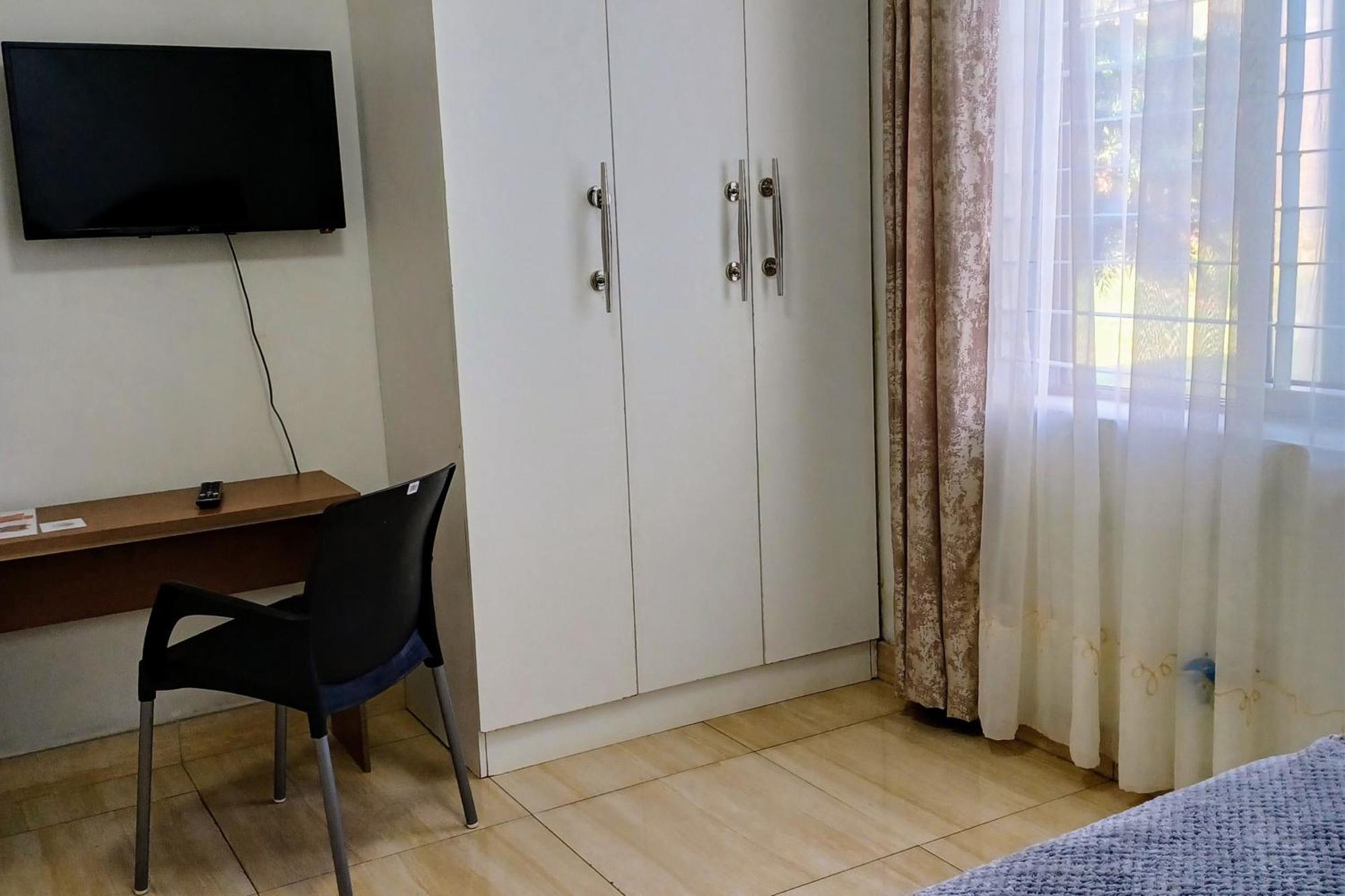 Divine Heights Bed And Breakfast Lilongwe Area 43 エクステリア 写真